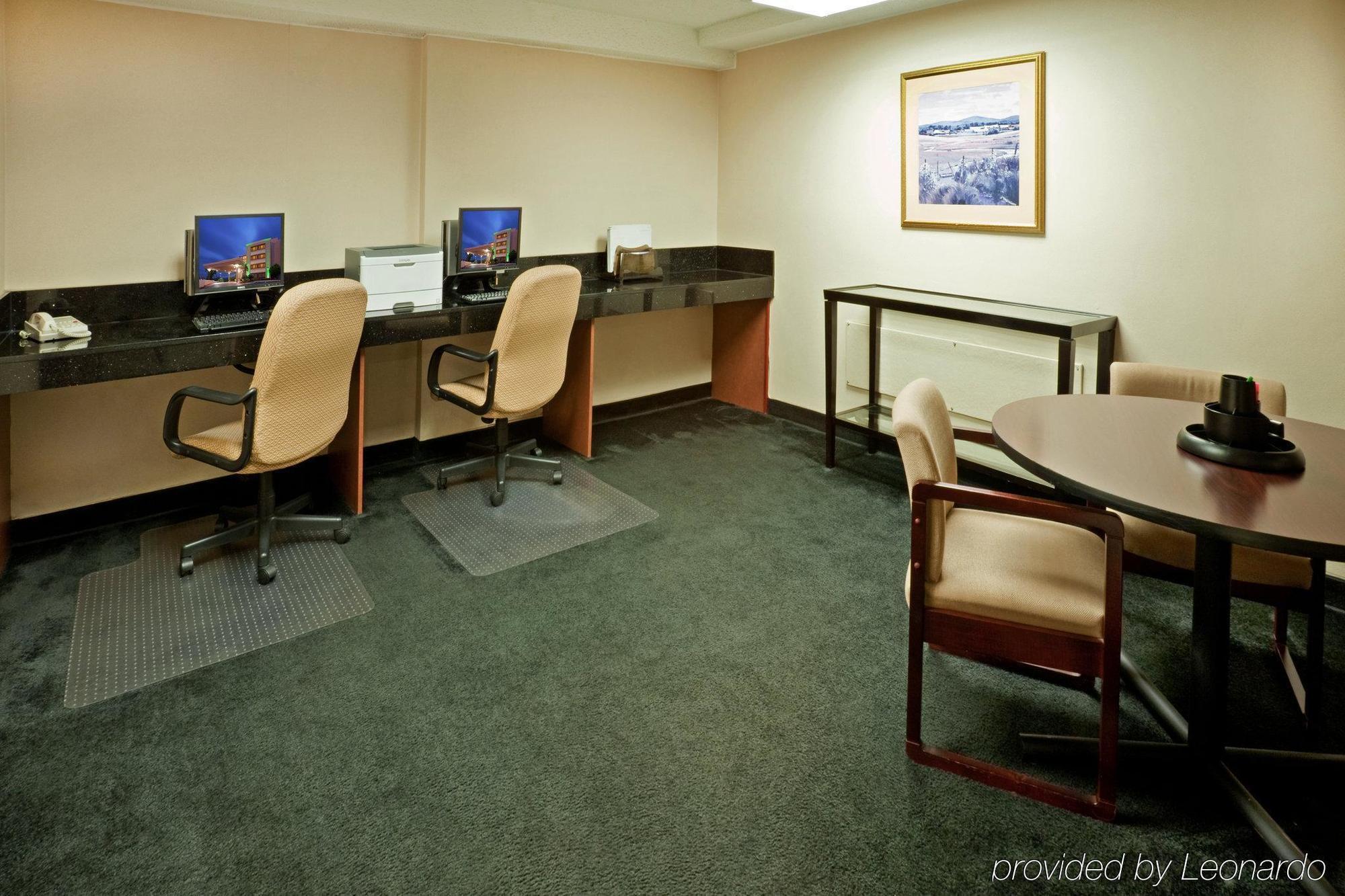 Doubletree By Hilton Austin Northwest - Arboretum Facilities photo